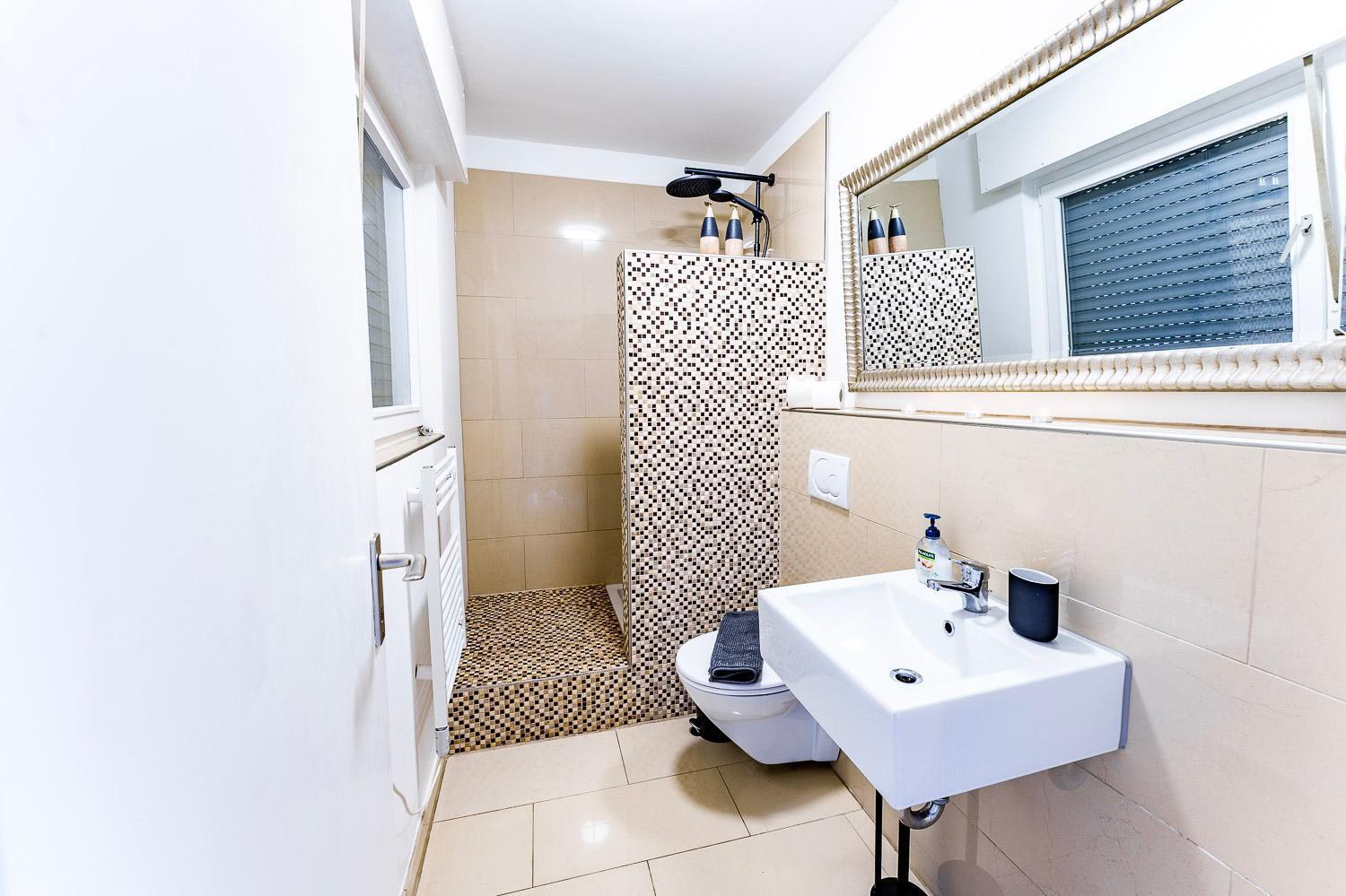Modernes Apartment L Oasis L Mit Balkon Naehe Hauptbahnhof Essen Exterior photo